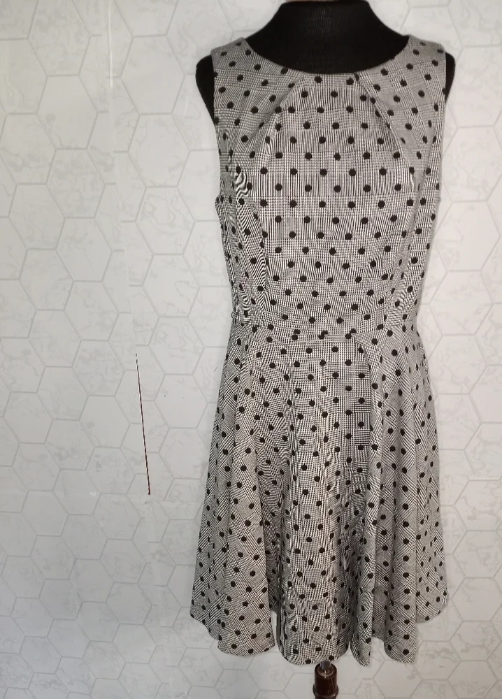 ELLE Plaid polka-dot flare dress in gray/black - Picture 14 of 16